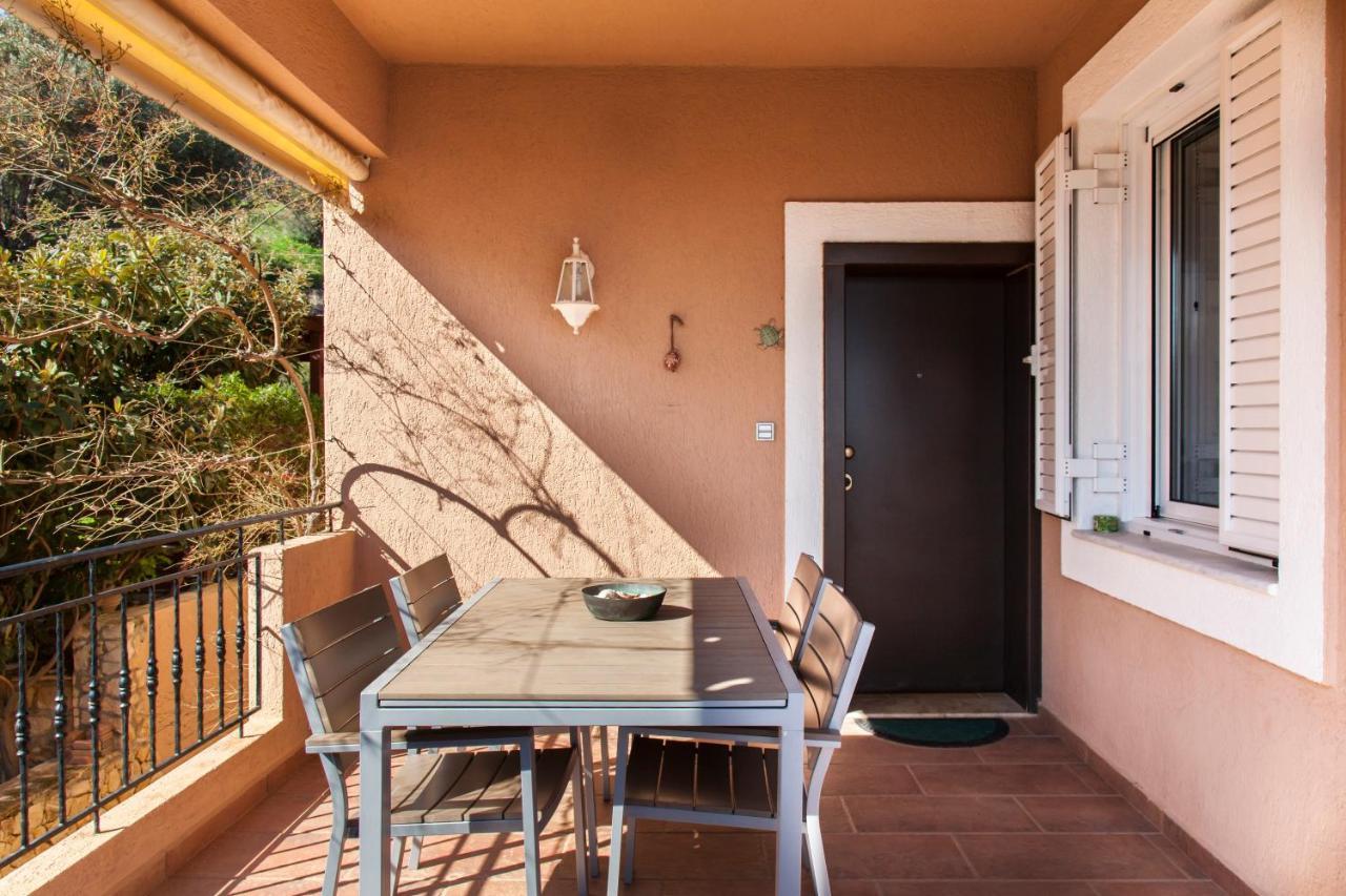 Panorama Traditional House With Private Pool Rodhia  Exterior photo